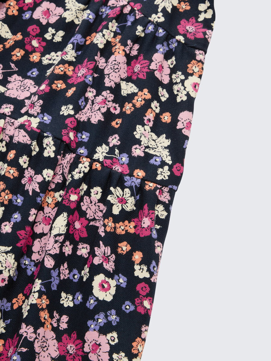 mini vestido con estampado floral
