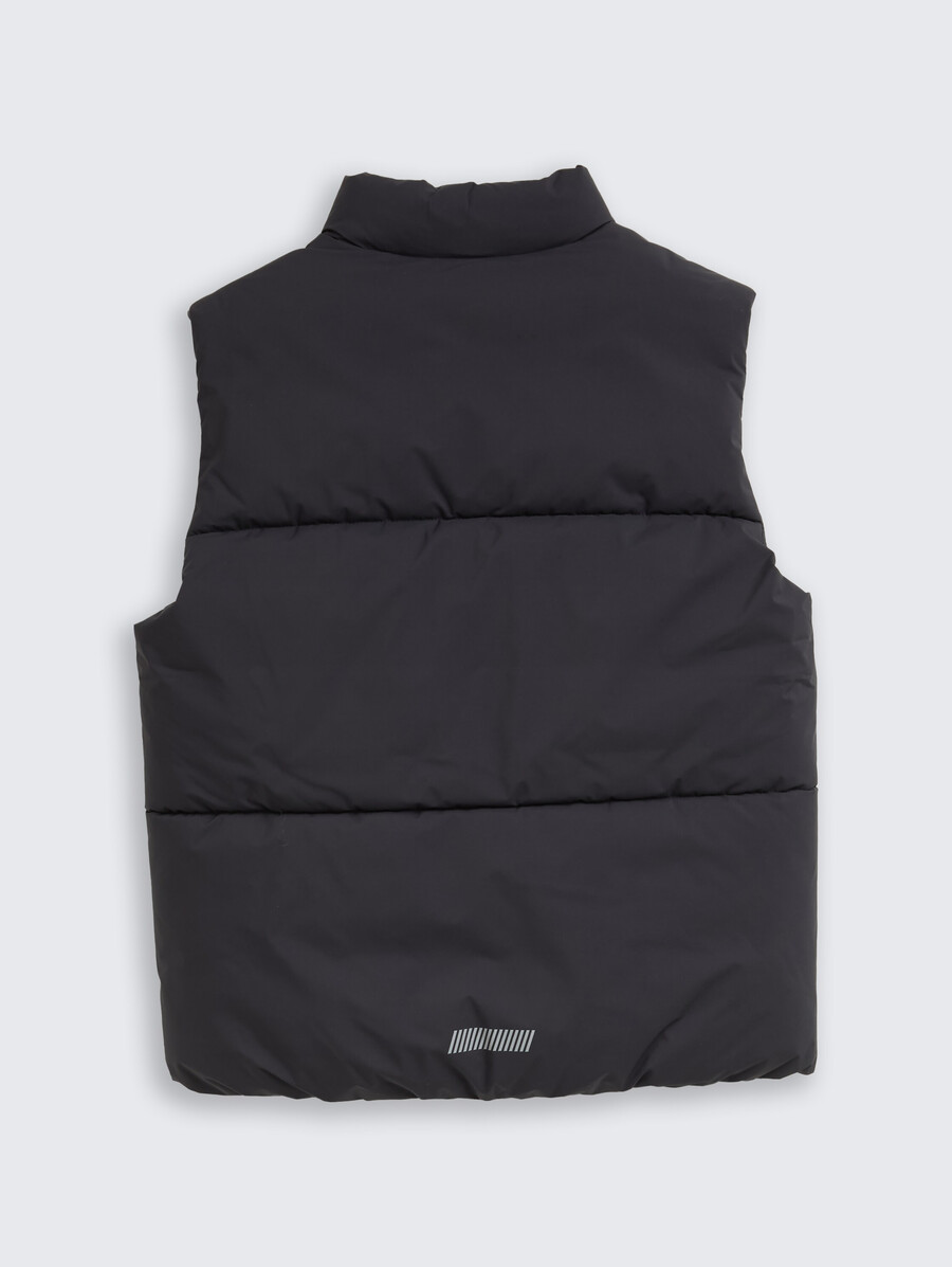 chaleco acolchado con cuello alto