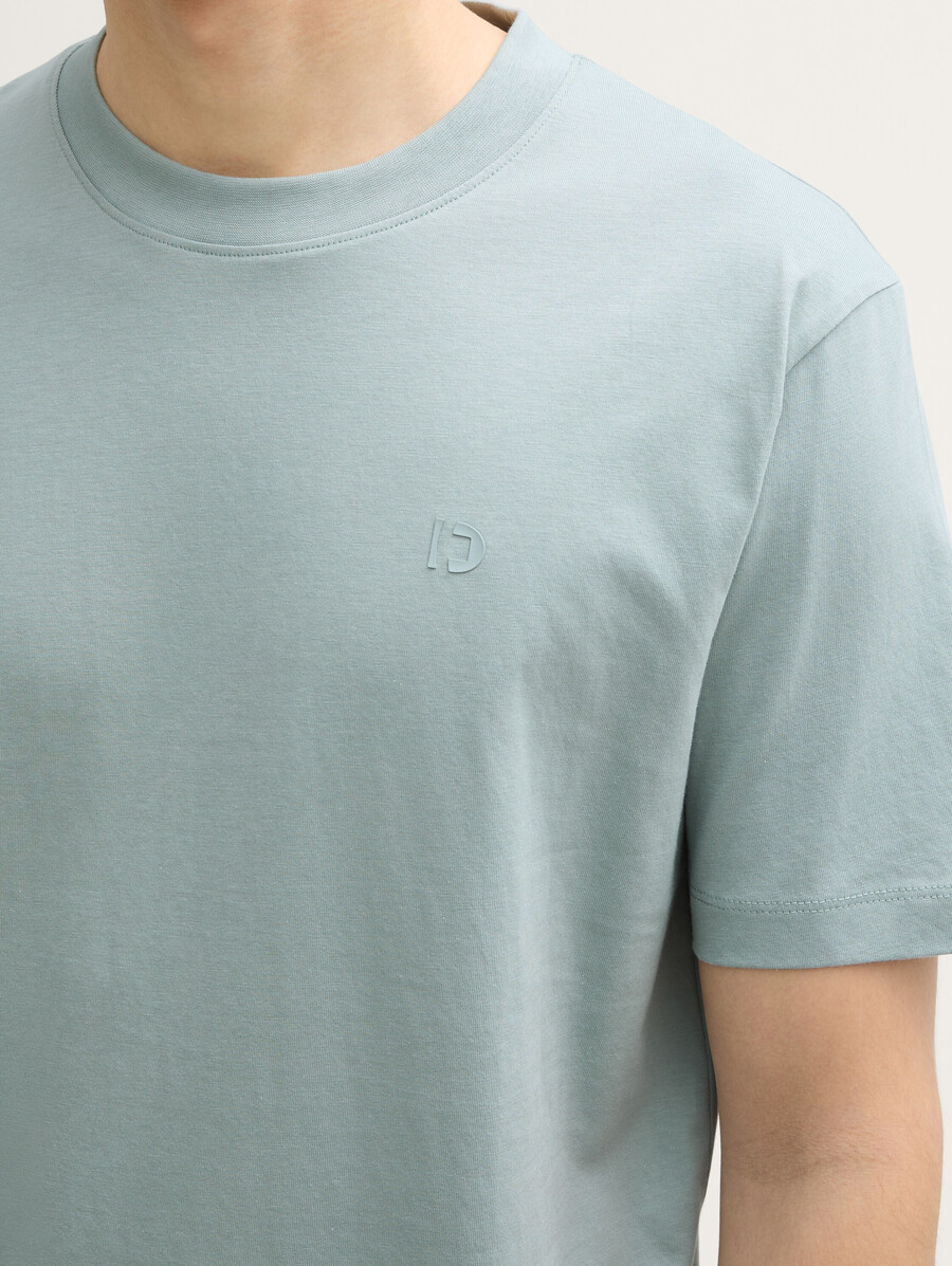 camiseta básica