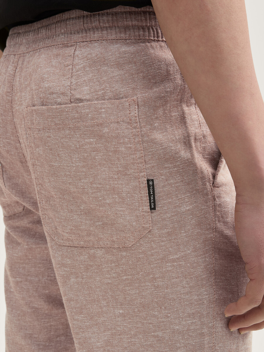 pantalón chino regular con contenido de lino