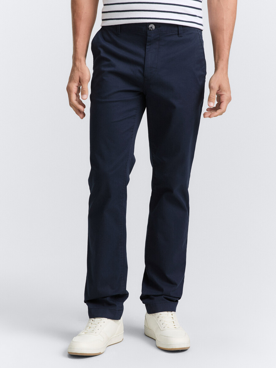 pantalones chinos de corte regular