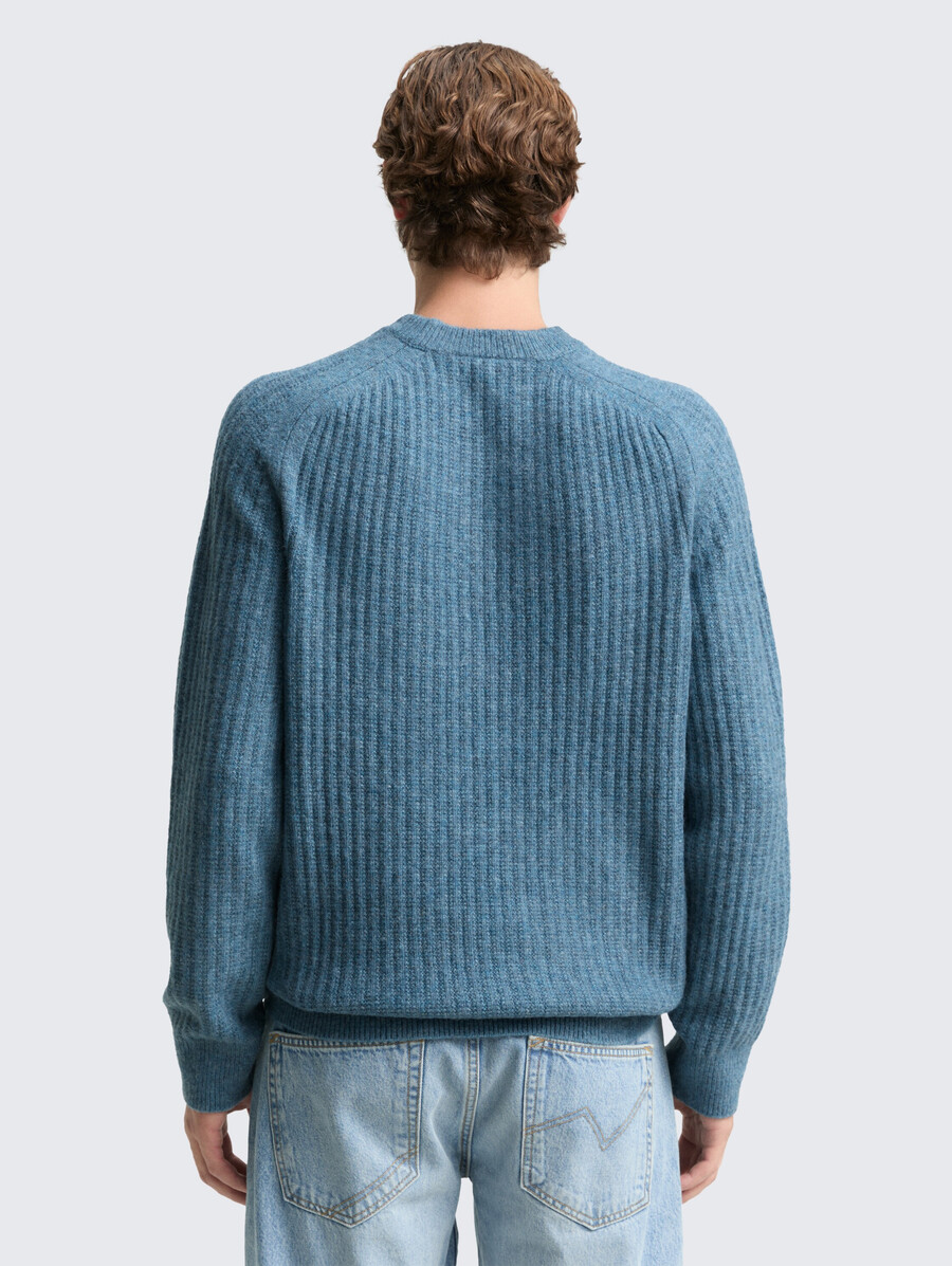 sudadera sencilla