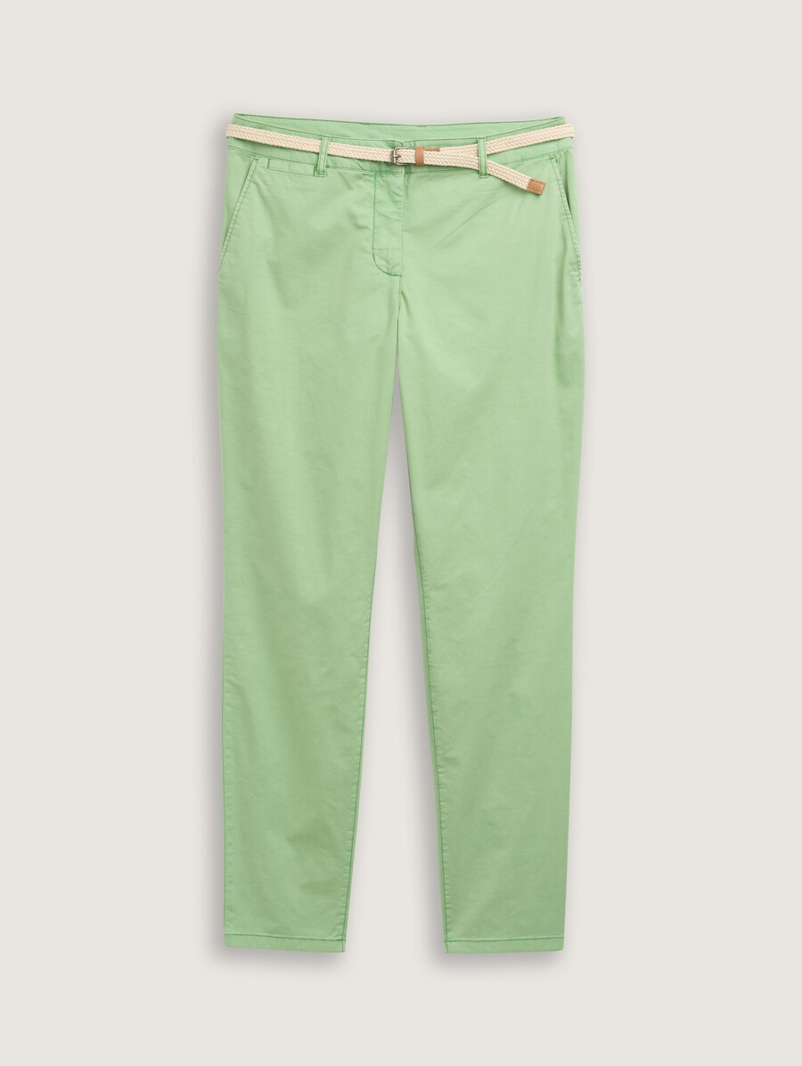 pantalones chinos ajustados con cinturón