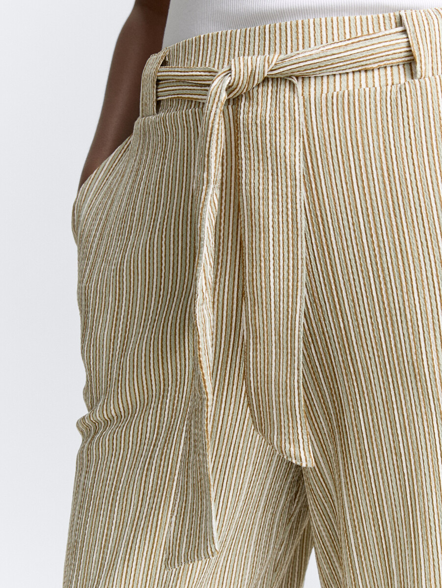 pantalón culotte de cintura alta con cinturón para anudar