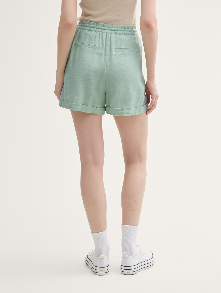 pantalones cortos relajados con contenido de lino