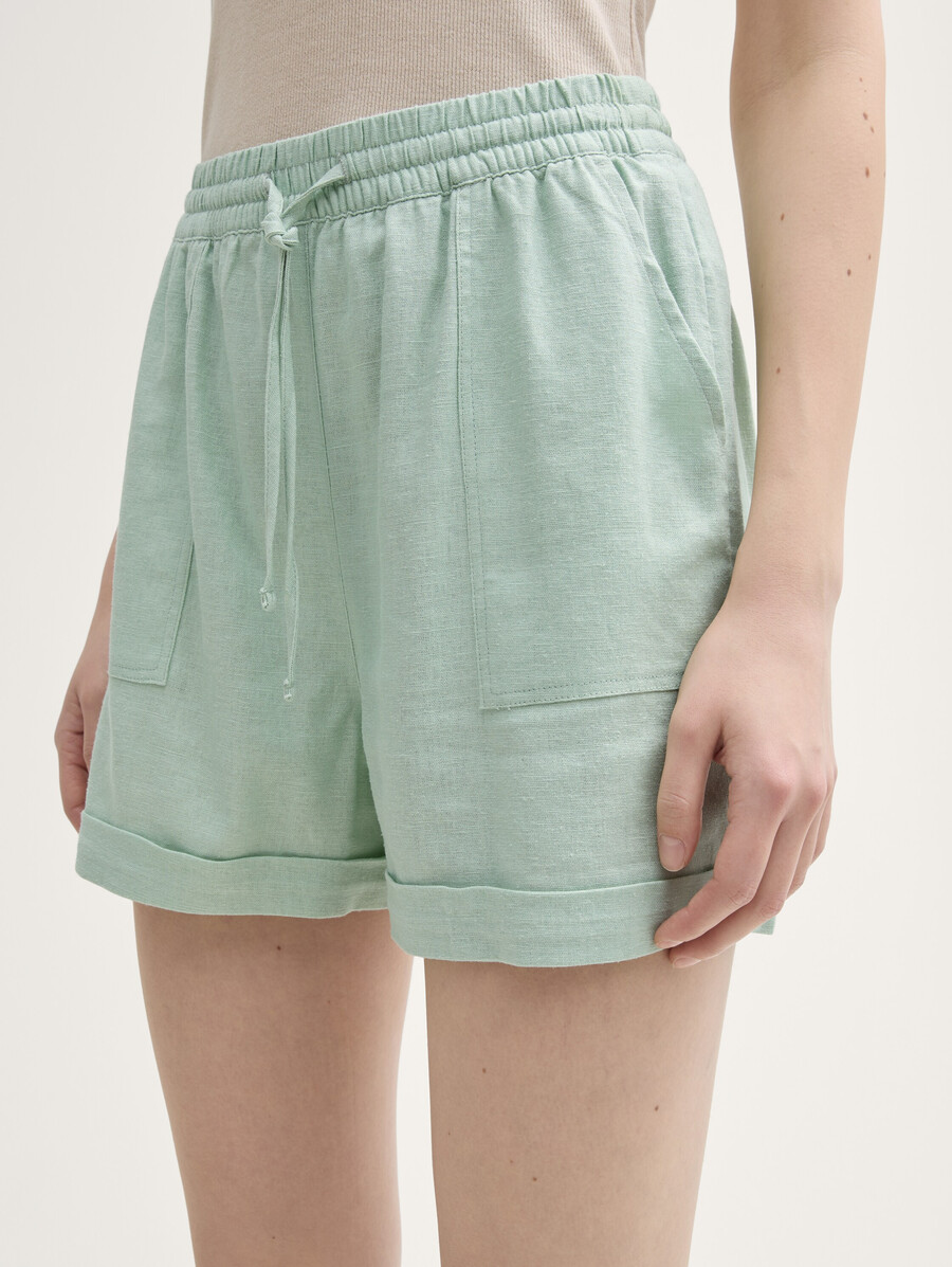 pantalones cortos relajados con contenido de lino