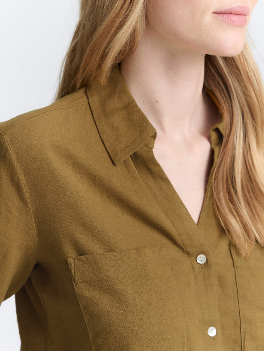blusa camisera con contenido de lino