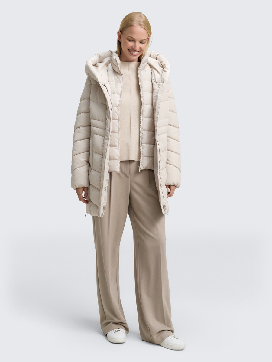 abrigo acolchado con look 2 en 1