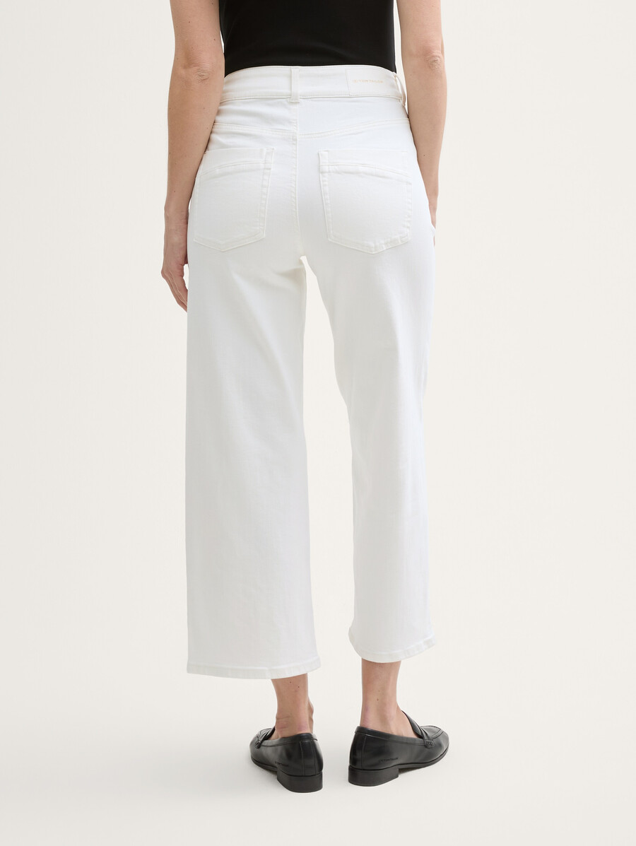 vaqueros culotte con tapeta de botones